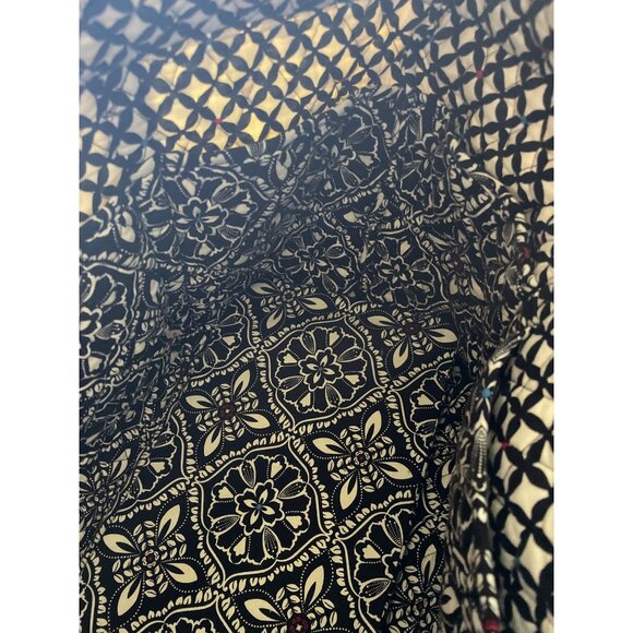 Vera Bradley Large Tote Bag With Striped Zipper & Black Floral Pattern - Picture 11 of 13